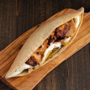 شاورما فراخ خبز سمون