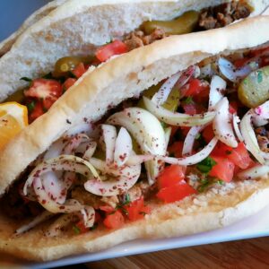 شاورما لحمة خبز سمون